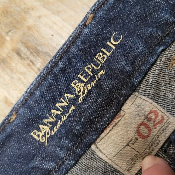Banana Republic Urban Boot Cut Jeans Size 2 Womens Blue Denim Low Rise Dark Wash - Picture 13 of 16